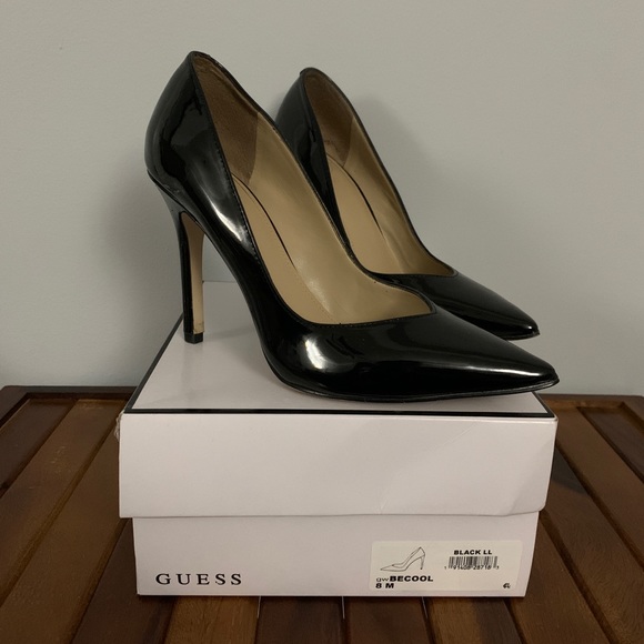 Black Guess Pumps - Picture 2 of 3